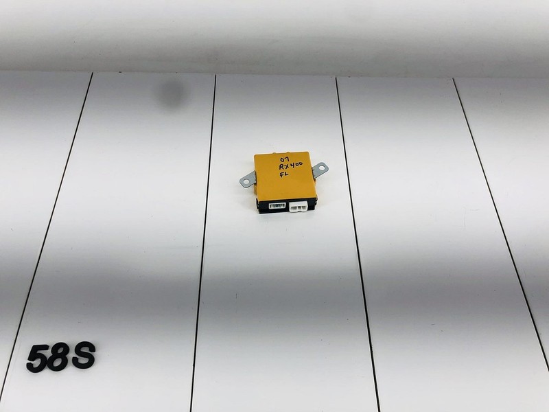 06-08 LEXUS RX400H LEFT SIDE EXTERIOR MEMORY REAR VIEW MIRROR CONTROL MODULE OEM
