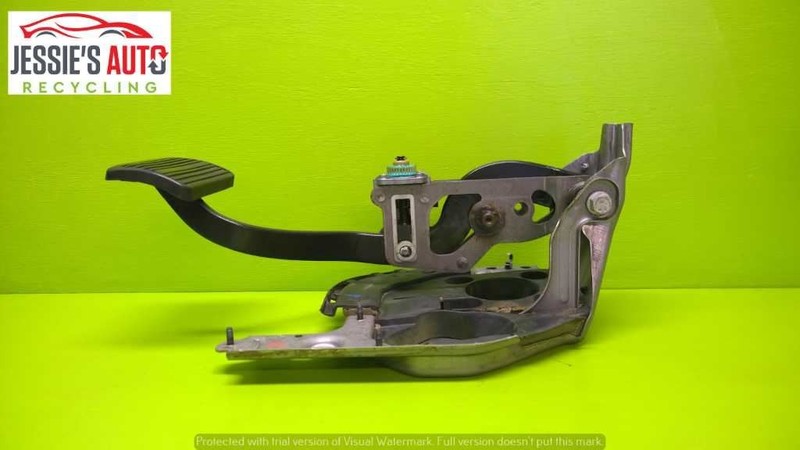 07 08 09 10 11 YUKON TAHOE SUBURBAN POWER BRAKE PEDAL ASSEMBLY OEM 1981-70
