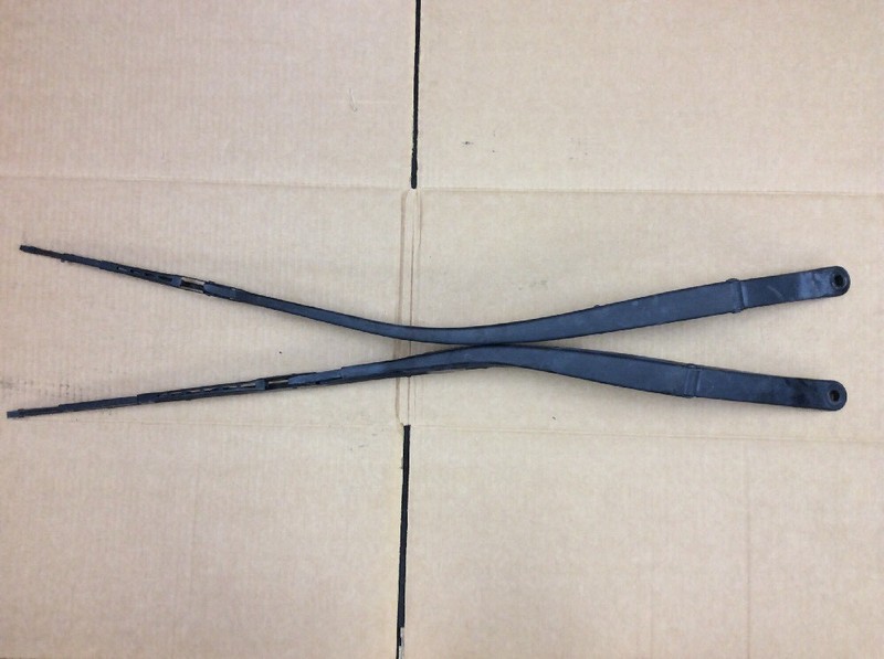 03 04 05 06 07 Accord Pair Set Wiper Arms With Blades Used, OEM