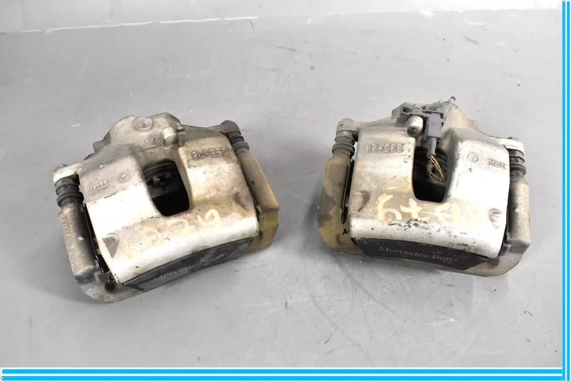 08-14 Mercedes W204 C300 C180 Front Left and Right Brake Calipers Set of 2 OEM