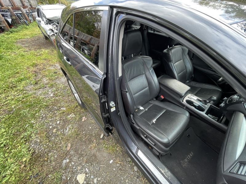 2013-2015 ACURA RDX RIGHT ROCKER W/POST GRAY PC: NH782M 103K -BASE- 50473