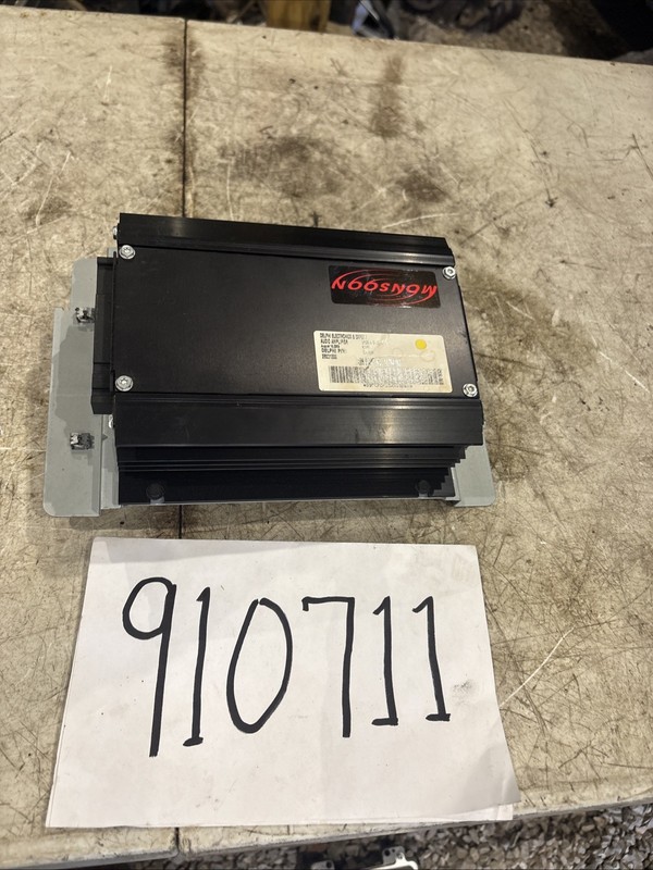 2006-2011 CADILLAC DTS FACTORY RADIO STEREO AMP AMPLIFIER OEM