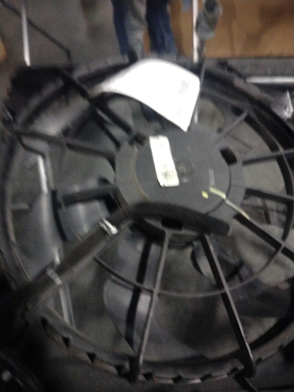 Used Engine Cooling Fan Motor fits: 2016 Hyundai Santa fe fan assembly SWB Sport