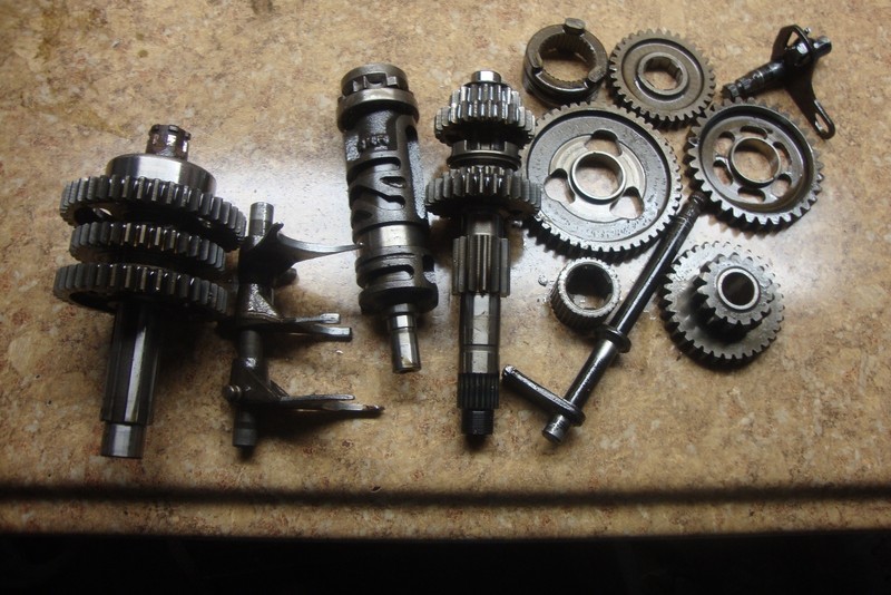 03 Honda TRX300EX TRX 300 TRX300 EX Engine Motor Transmission Gears Shift Fork
