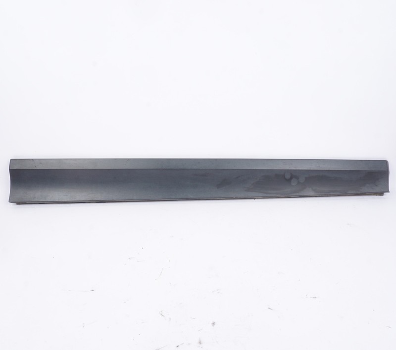 11-18 BMW X3 X4 (F25 26) FRONT RIGHT LOWER DOOR MOULDING TRIM (w/o M or X-LINE)