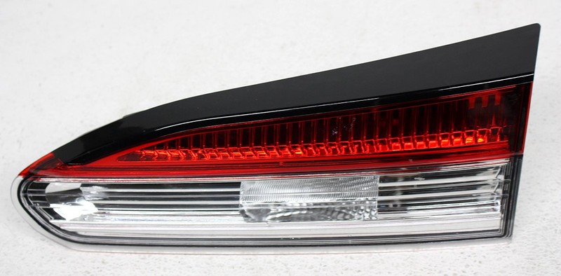 OEM Right Passenger Side Halogen Tail Lamp For Toyota Corolla Cross -Lens Crack