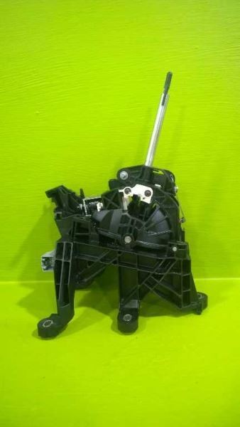 12 FOCUS AT FLOOR TRANSMISSION GEAR SHIFT SHIFTER ASSEMBLY OEM 3714-16