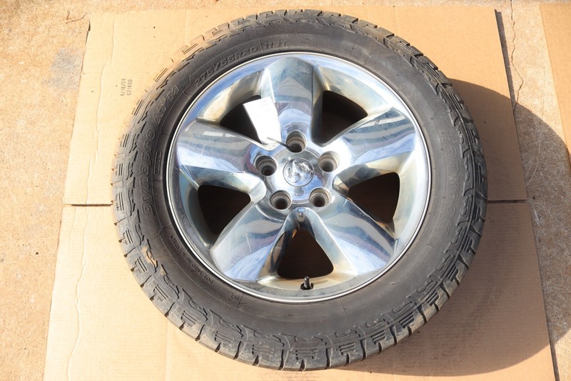 2013-2017 DODGE RAM 1500 WHEEL TIRE HANKOOK R20 20X8 275/55 113T CHROME CLAD OEM