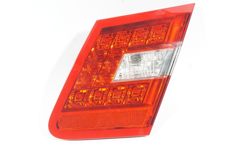 10-13 MERCEDES BENZ E350 W212 REAR TAILLIGHT INNER LAMP RIGHT PASSENGER SIDE OEM