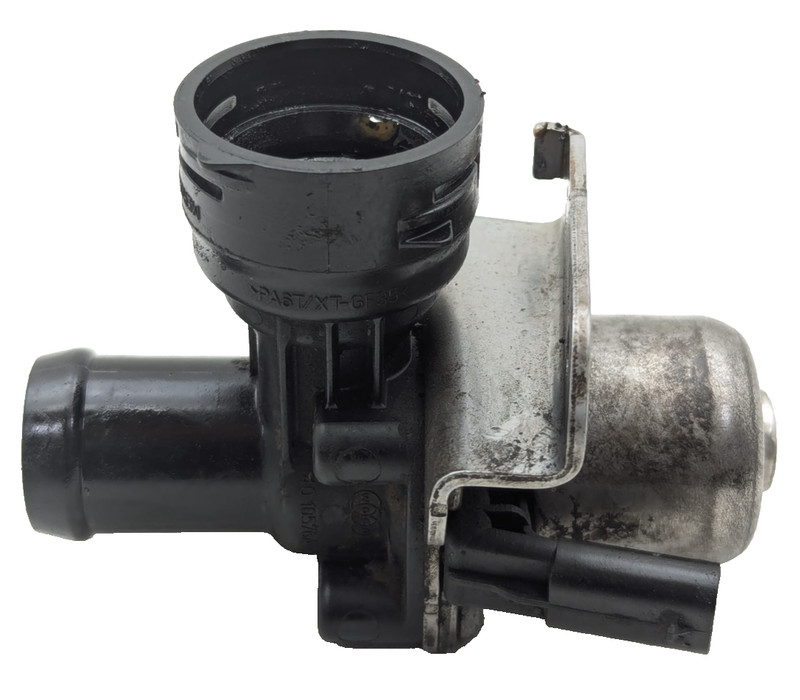 12-15 Mercedes W204 C250 M271 1.8L Motor Water Pump Valve 2712030164