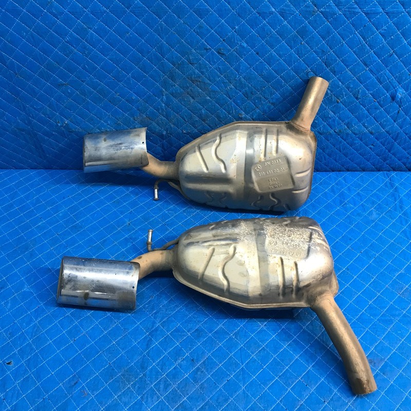 06-08 Mercedes W219 CLS550 AMG Exhaust Muffler Mufflers Right & Left OEM Pair
