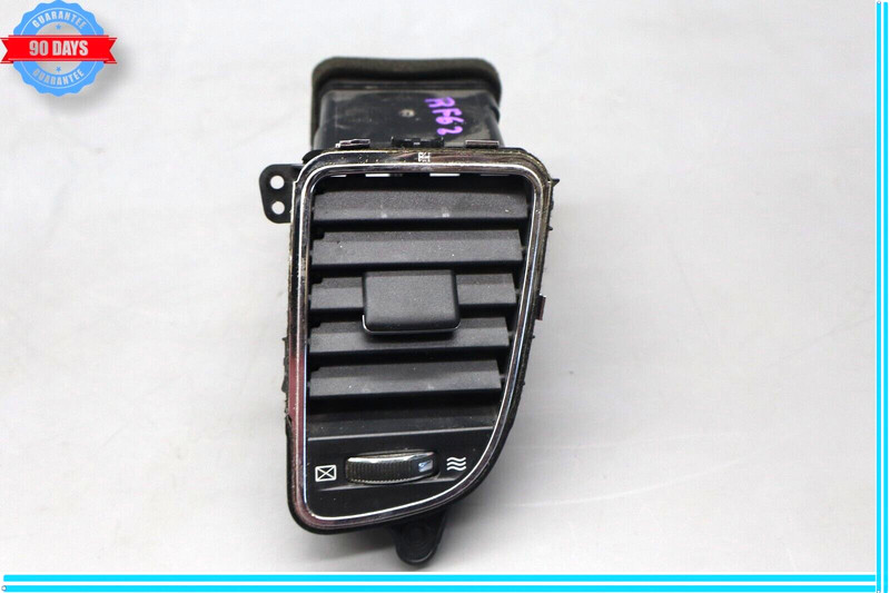 09-11 Hyundai Genesis Sedan Front Dash Center Right Side A/C Heater Vent Oem