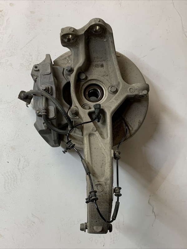 17-22 Tesla 3 FR Right Knuckle Wheel Hub Disc Rotor Caliper 1044316-00 37064