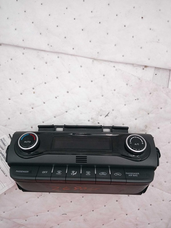2022 Hyundai KONA A/C Selector Switch OEM Grey 97250J9DV0 44000 Miles