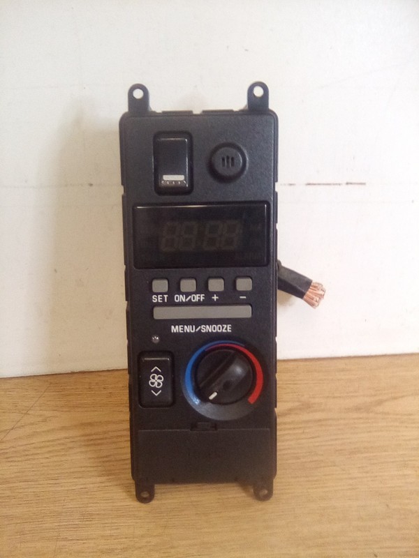 Volvo VNL 21068202 Sleeper Climate Control