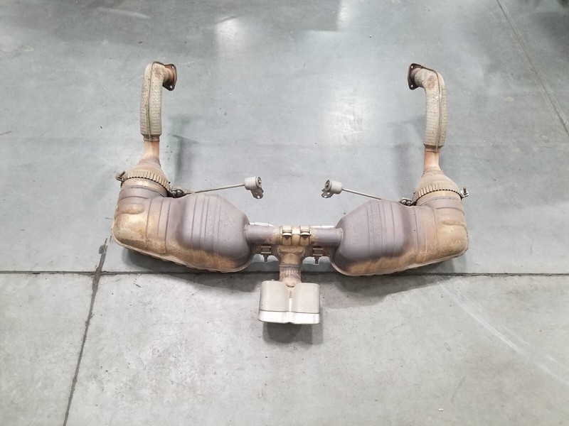 2008 Porsche Cayman S 987 OEM Exhaust Muffler / Pipes / Tip #3197 A4