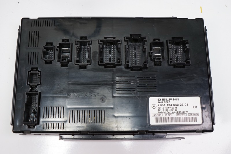 MERCEDES W251 X164 W164 R GL ML SAM Rear Control ModuleOEM 2006 - 2012