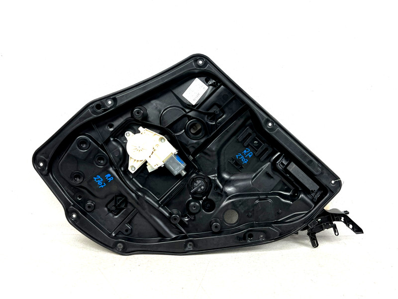 ⭐14-17 MERCEDES-BENZ S550 REAR RIGHT DOOR WINDOW REGULATOR CARRIER OEM LOT2707