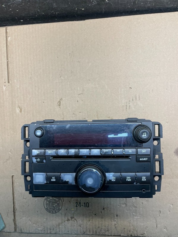 2009 to 2011 GMC Acadia Radio AM/FM CD Player Radio Oem v8745 DG