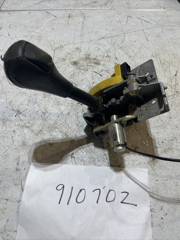 BMW E36 323 325i 328 M3 1995 AUTOMATIC GEAR SHIFTER 3-SERIES OEM 96-99