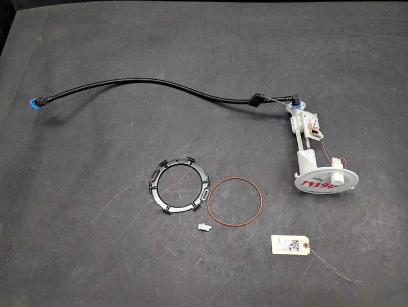 Fuel Pump Sending Unit 2020 Toyota RAV4 77010-0R010 2019 2021 2022 2023 2024