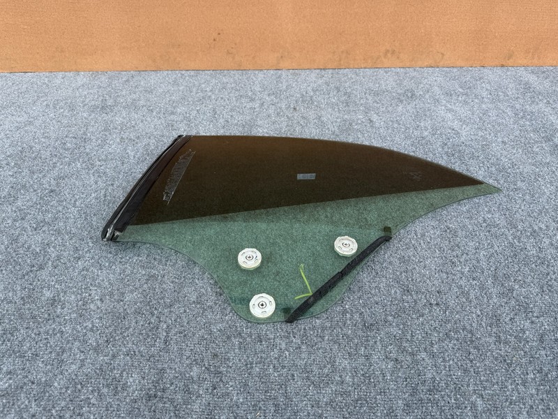 INFINITI G37 Q60 CONVERTIBLE 2009-2015 OEM REAR LEFT DRIVER QUARTER WINDOW GLASS