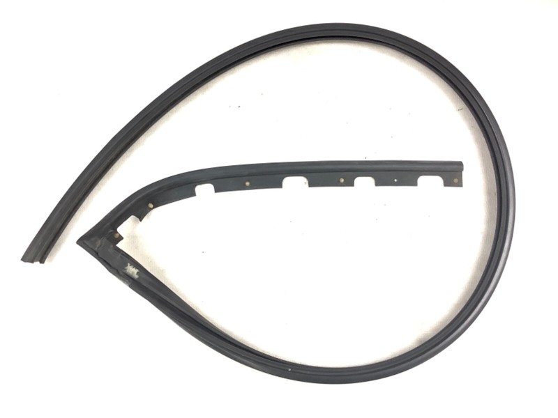 92-95 Civic 2/3Dr Right Door Sub-seal Weatherstrip Top Rubber Seal Gasket Used
