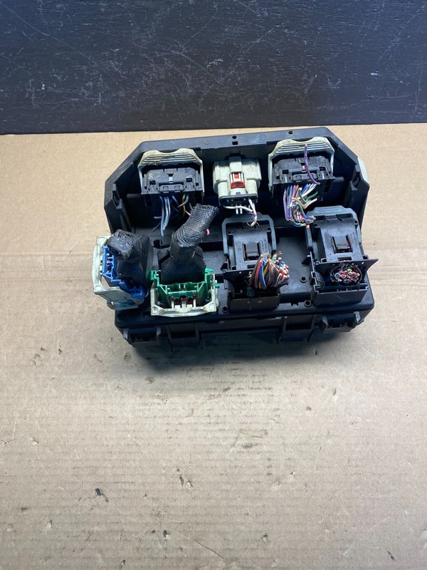 2011 Liberty Nitro TIPM Power Integrated Fuse Box Module Oem ac4432 DG