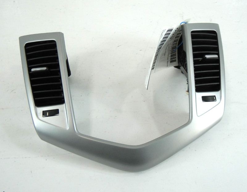 2011 11 Chevrolet Cruze Center Dashboard Dash Trim W/ Air Vent OEM