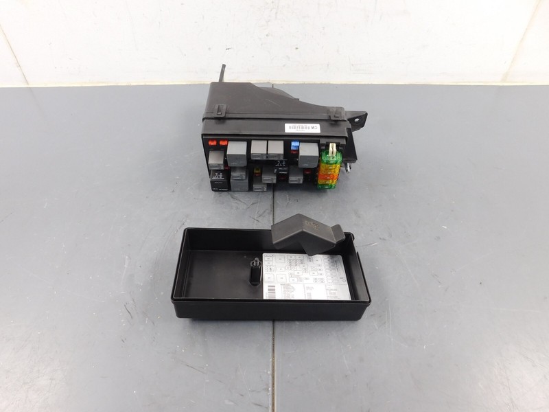 2002 01 02 03 04 Chevy Corvette C5 Z06 Front Fuse Panel #8734 F2
