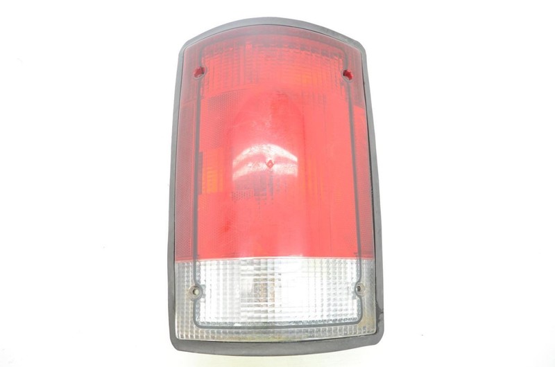 00-05 EXCURSION Driver Left Rear Tail Light Assembly F2UB13A643