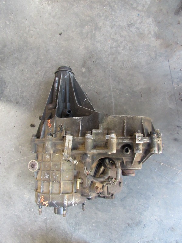 2000-2002 CHEVROLET SUBURBAN 1500/ TAHOE/ YUKON/ SIERRA 1500 4WD TRANSFER CASE