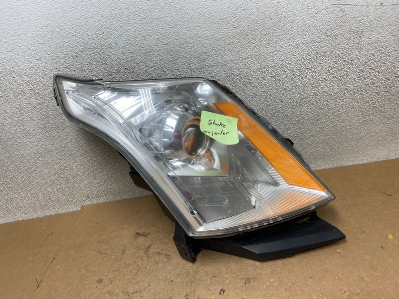 Xenon 2010 to 2016 Cadillac SRX Right Passegner Side Headlight Z7995 DW