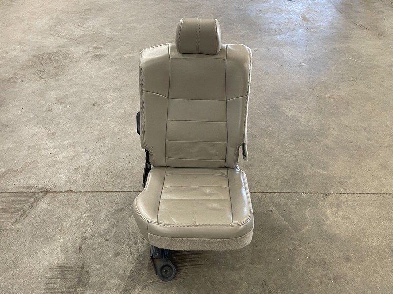 ⭐08-10 FORD F-250 F-350 SUPER DUTY REAR RIGHT COMPLETE SEAT CUSHION OEM LOT2563
