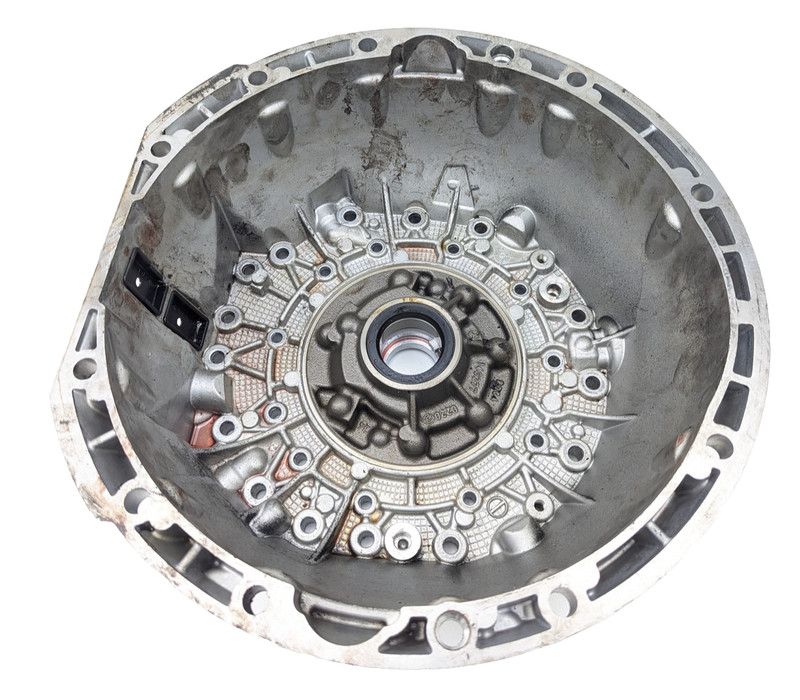 2004-2006 Mercedes W220 S500 Transmission Bell Housing OEM 2202711101