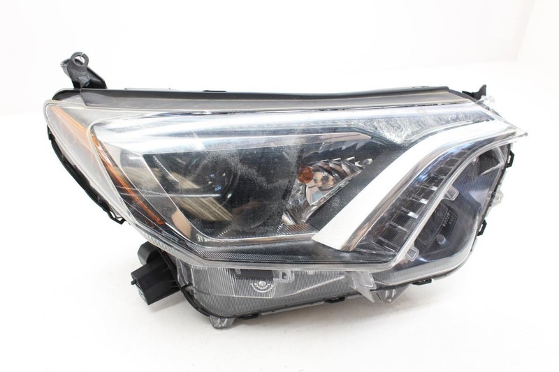 Passenger Right Front Halogen Headlight Fits 2018 RAV4