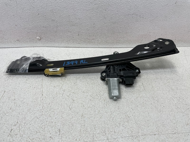 17 18 19 Mercedes GLS450 GLS550 X166 Rear Left Window Regulator W/Motor 1399 OEM