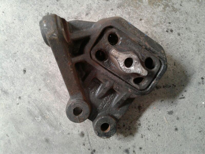 2004 Dodge Ram1500 Left Driver Engine Mounts OEM 52020605AC