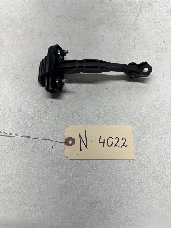 20-22 Tesla Y Rear LEFT/RIGHT Door Check Strap Stopper 1500684-00-b N-4022 B33
