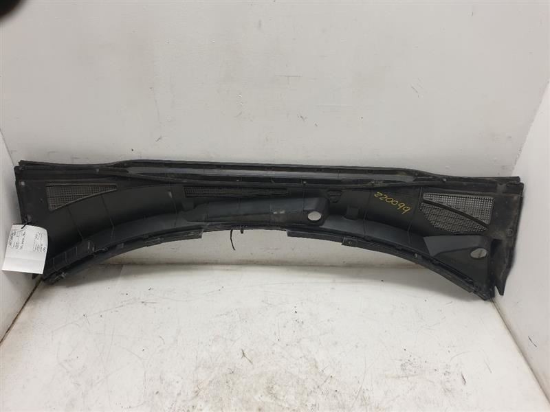 08 09 10 11 12 13 Toyota Highlander Cowl Vent Panel