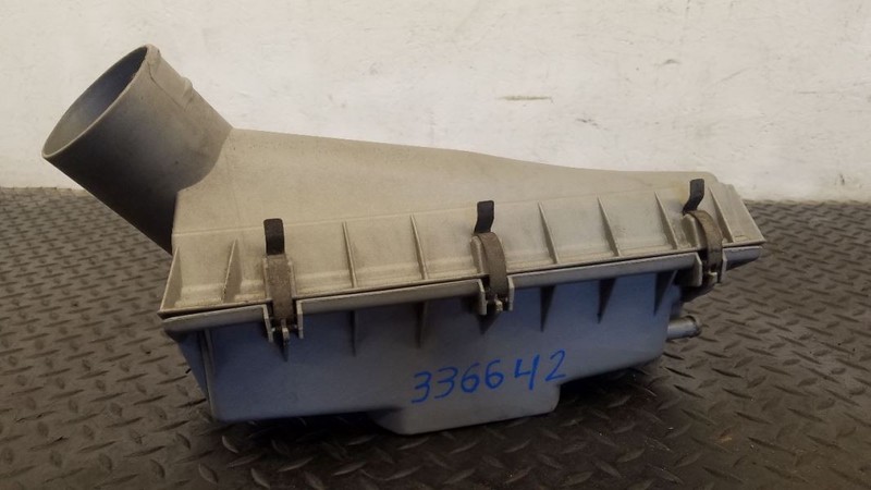 1994-2002 Dodge Ram 2500 3500 8.0L V10 Air Cleaner Filter Box OEM 53040044