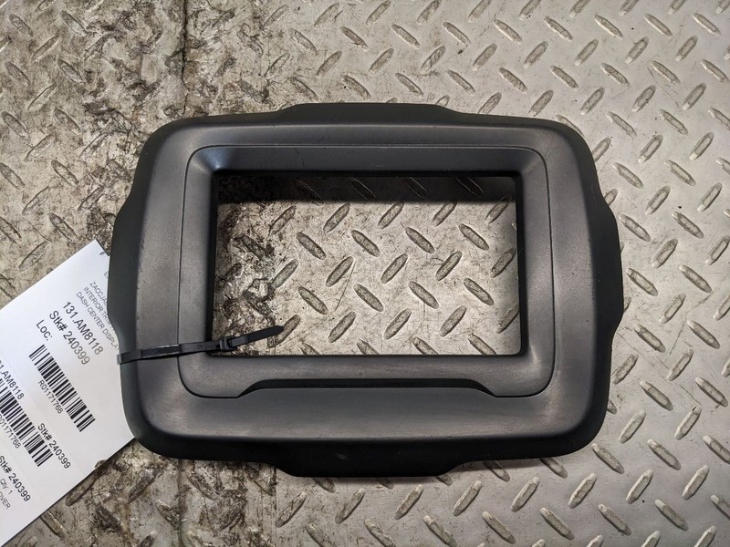 Jeep Renegade Radio Bezel Trim Dash Surround 2015 2016 2017 2018 1171768