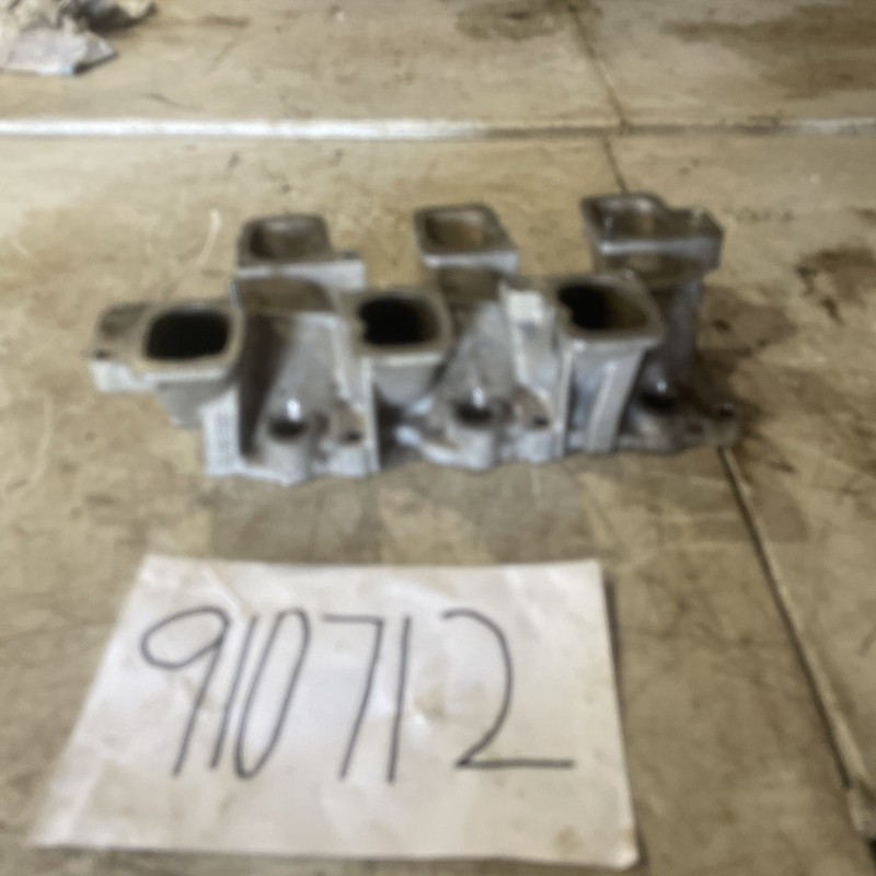 2004-2011 CADILLAC SRX 3.6L ENGINE LOWER INTAKE MANIFOLD 12571079 OEM