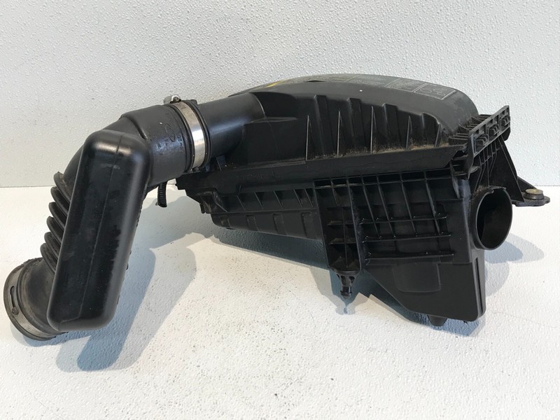 05-07 Ford Escape 2.3L Hybrid Air Cleaner Filter Box OEM 5M64-9C662-AF
