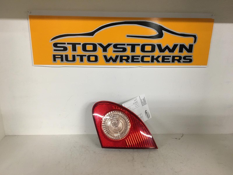 2007 TOYOTA COROLLA Right passenger Taillight decklid mounted OEM 03-08