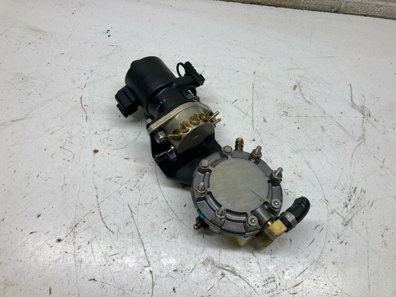 Q3g 5001505, 5000527 Oil Lift Pump, Oil Injector, Evinrude Outboard