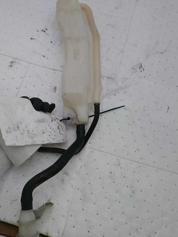 2019 Honda HR-V Engine Coolant Reservoir White OEM 1.80L 125K Miles