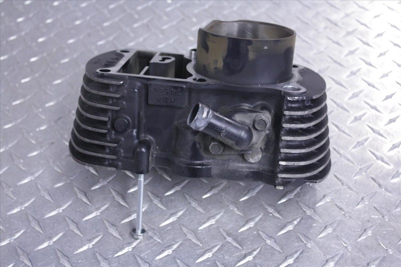 2005 HONDA VT 750 CB CYLINDER JUG #2 OEM VT750 05