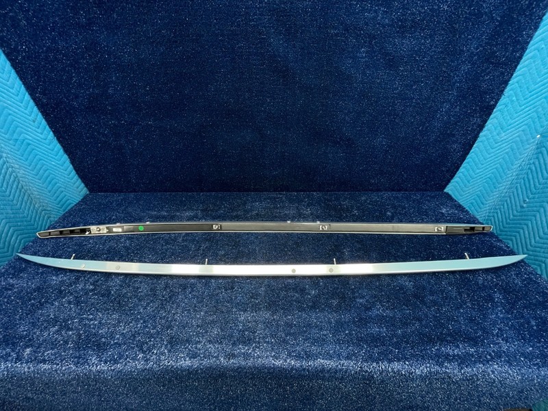 2017-2019 Cadillac XT5 ROOF RACK RAIL MOLDING TRIM LEFT RIGHT SET OEM 84228498
