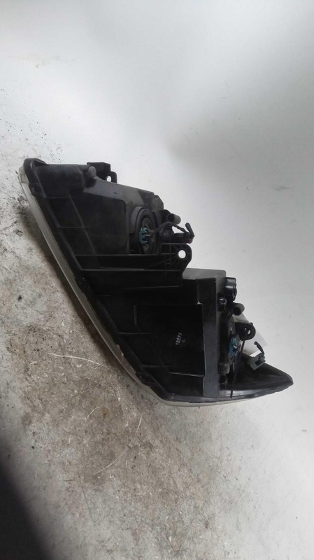 2015 Dodge Journey Right Headlight Assembly Black 527445 156k Miles FWD